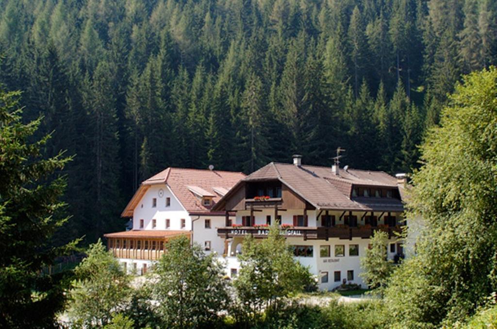 Hotel Bad Bergfall Olang Buitenkant foto